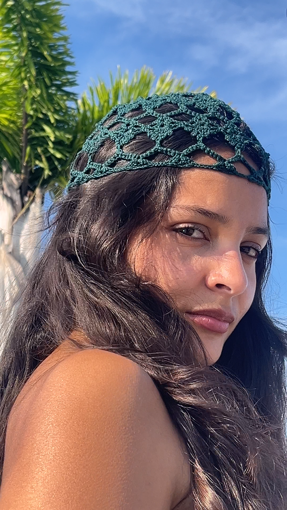 Gorro de croché con encaje—Ondas